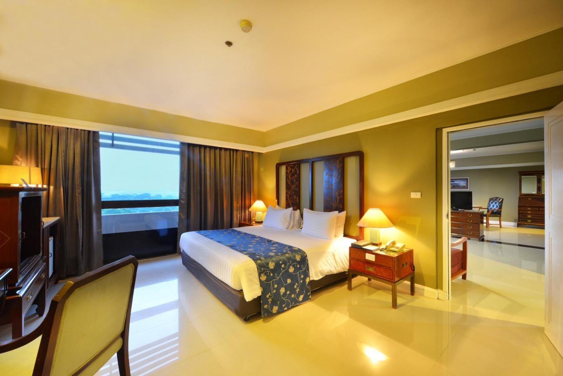 Loei Palace Hotel Екстер'єр фото