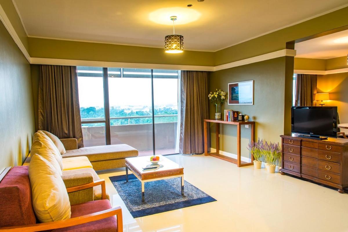 Loei Palace Hotel Екстер'єр фото