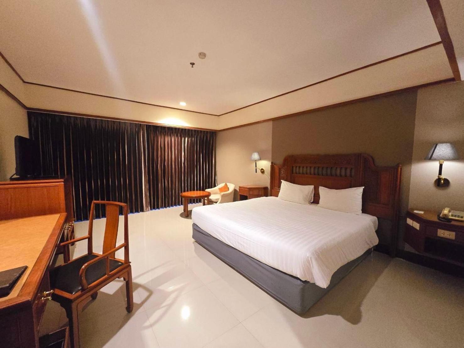 Loei Palace Hotel Екстер'єр фото