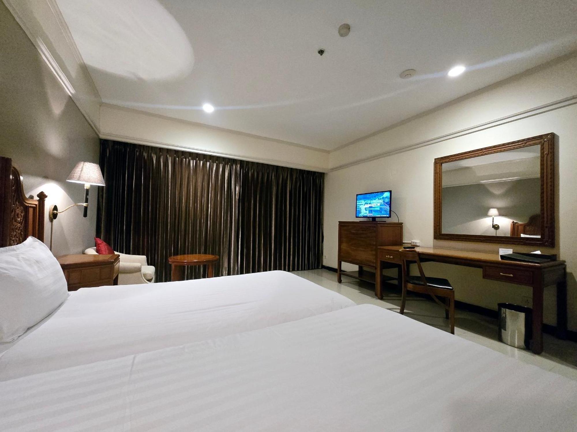 Loei Palace Hotel Екстер'єр фото